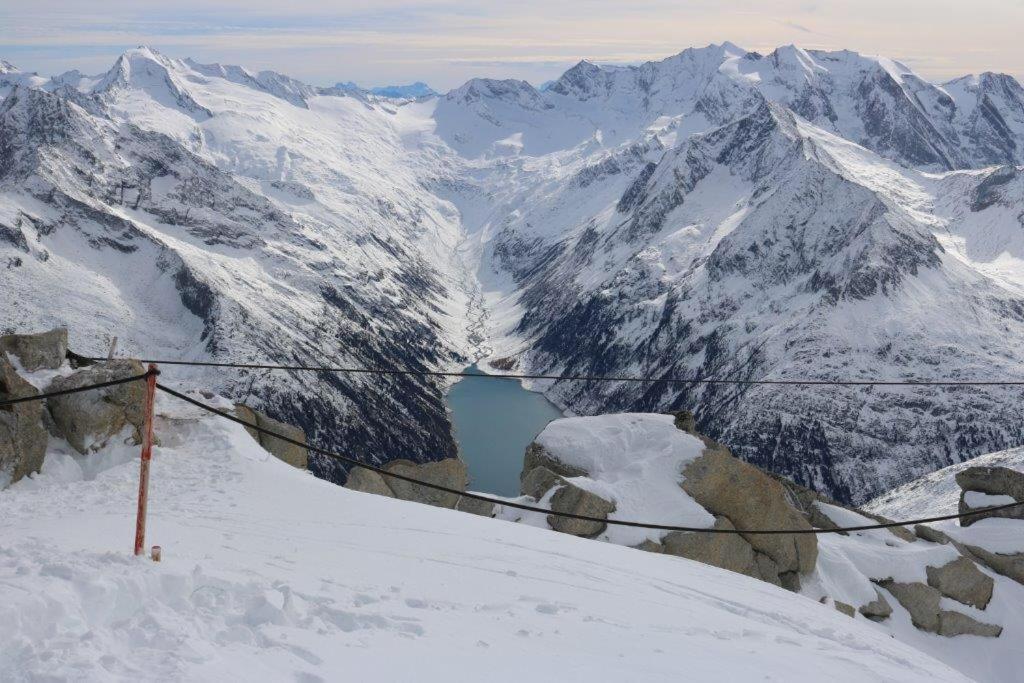 Landhaus Katharina Bis 12 Personen Mit Saunachalet Und Blick Auf Die Bergwelt Des Zillertals Hippach Eksteriør billede